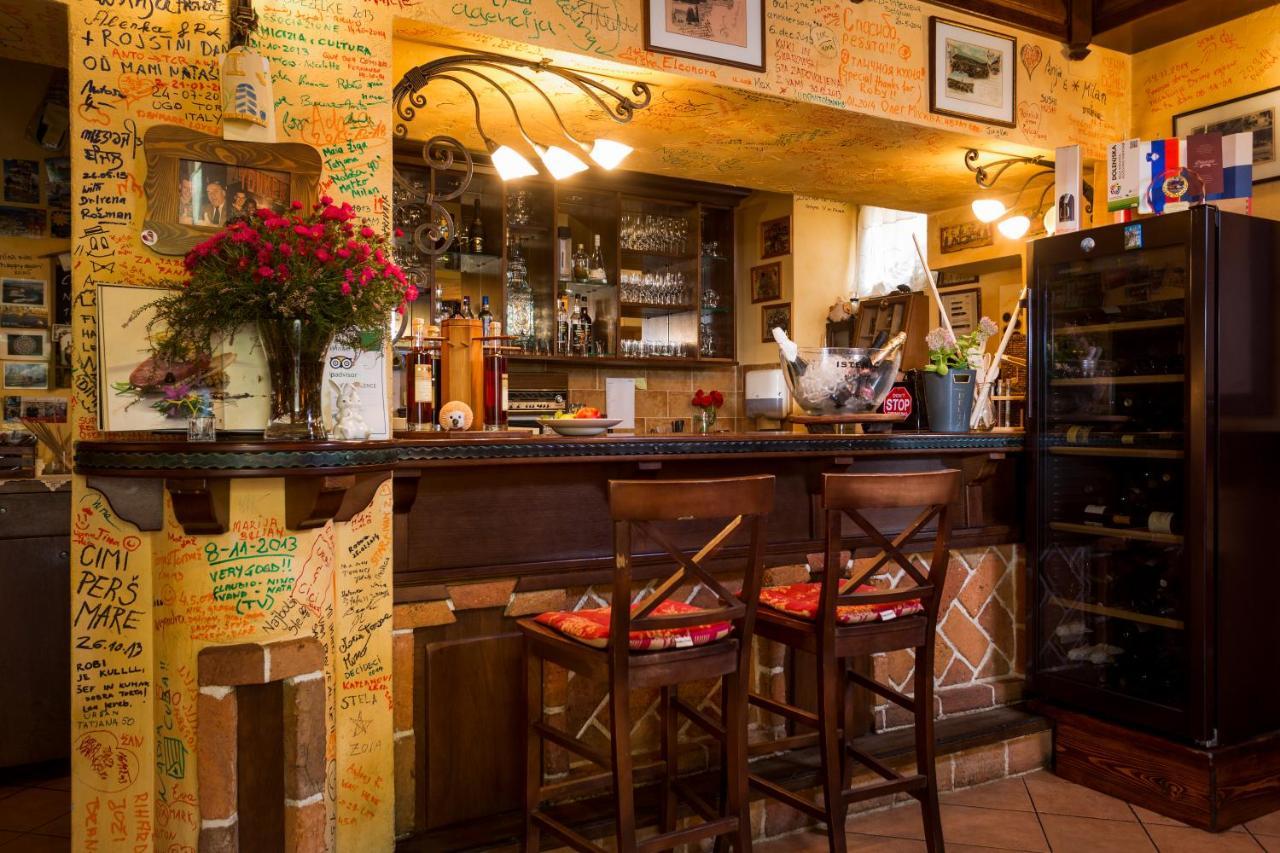 Rooms & Restaurant Ostarija Доленьске-Топлице Экстерьер фото