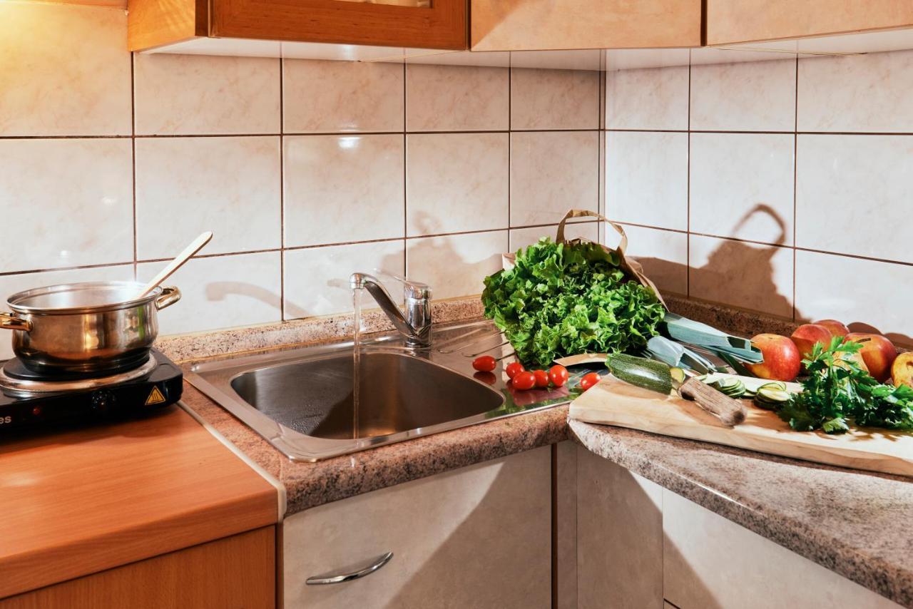 Rooms & Restaurant Ostarija Доленьске-Топлице Экстерьер фото