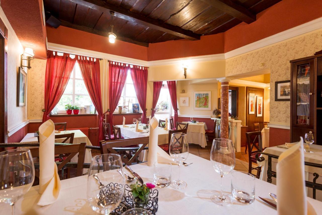 Rooms & Restaurant Ostarija Доленьске-Топлице Экстерьер фото