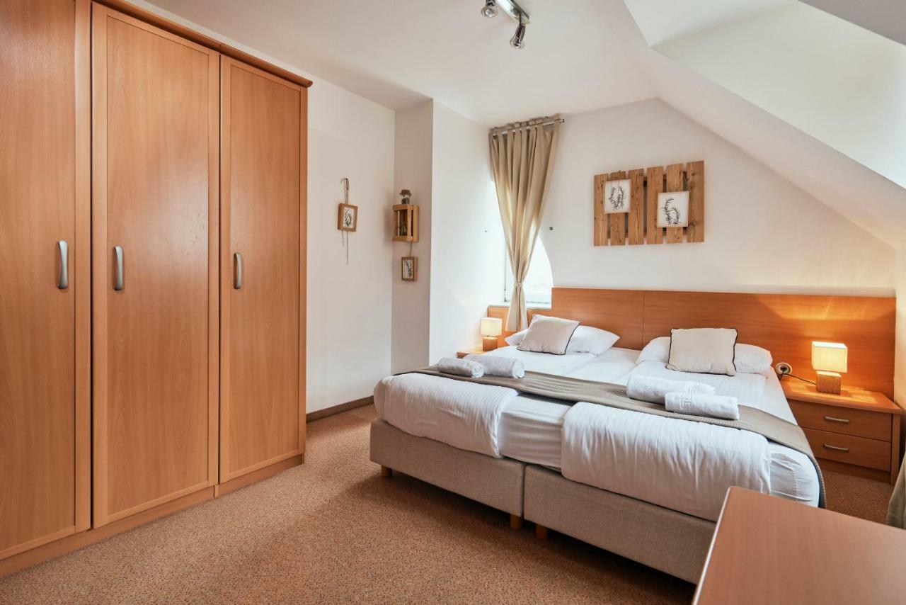 Rooms & Restaurant Ostarija Доленьске-Топлице Экстерьер фото
